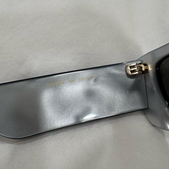 Gucci Fluo Rectangular Sunglasses in Shiny Black & Grey Solid - Picture 7 of 13